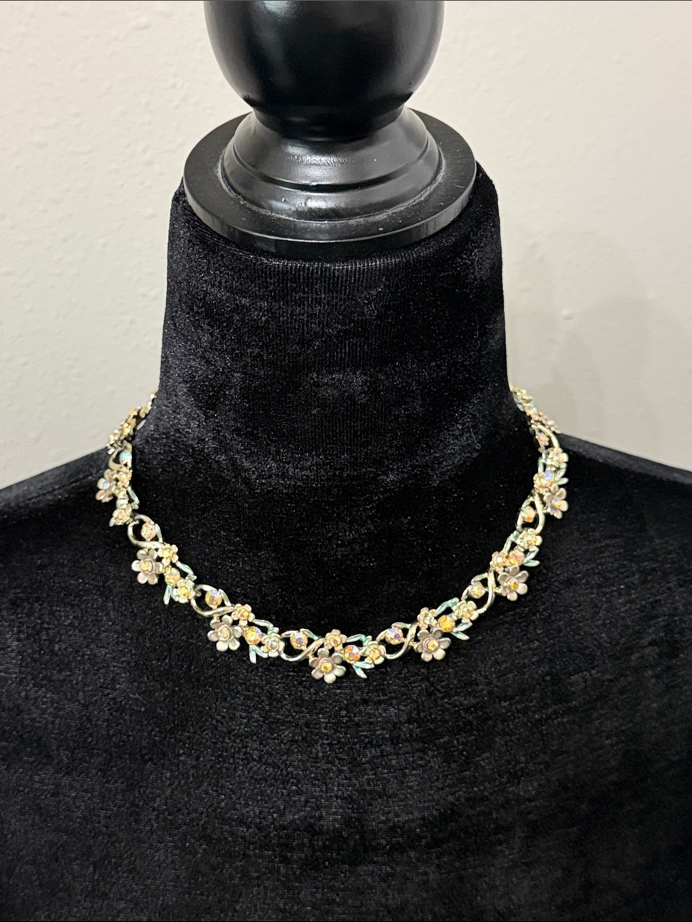 Vintage Neclace